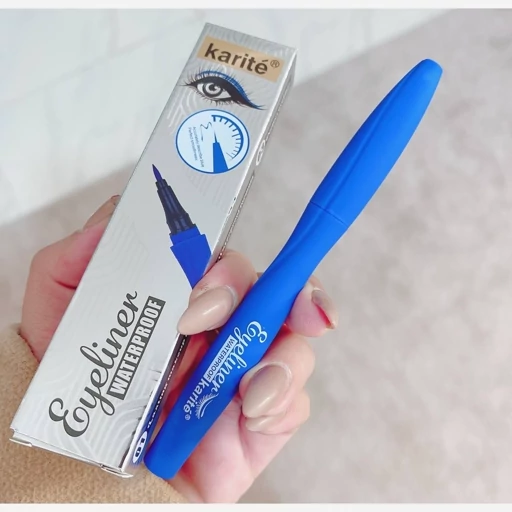 خط چشم آبی کاربنی کاریته