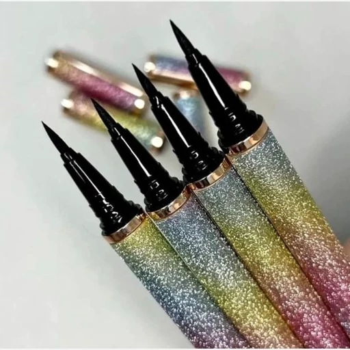 خط چشم ماژیکی پوکه اکلیلی